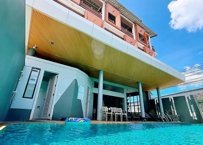 Ratana Hotel Sakdidet, Phuket Town