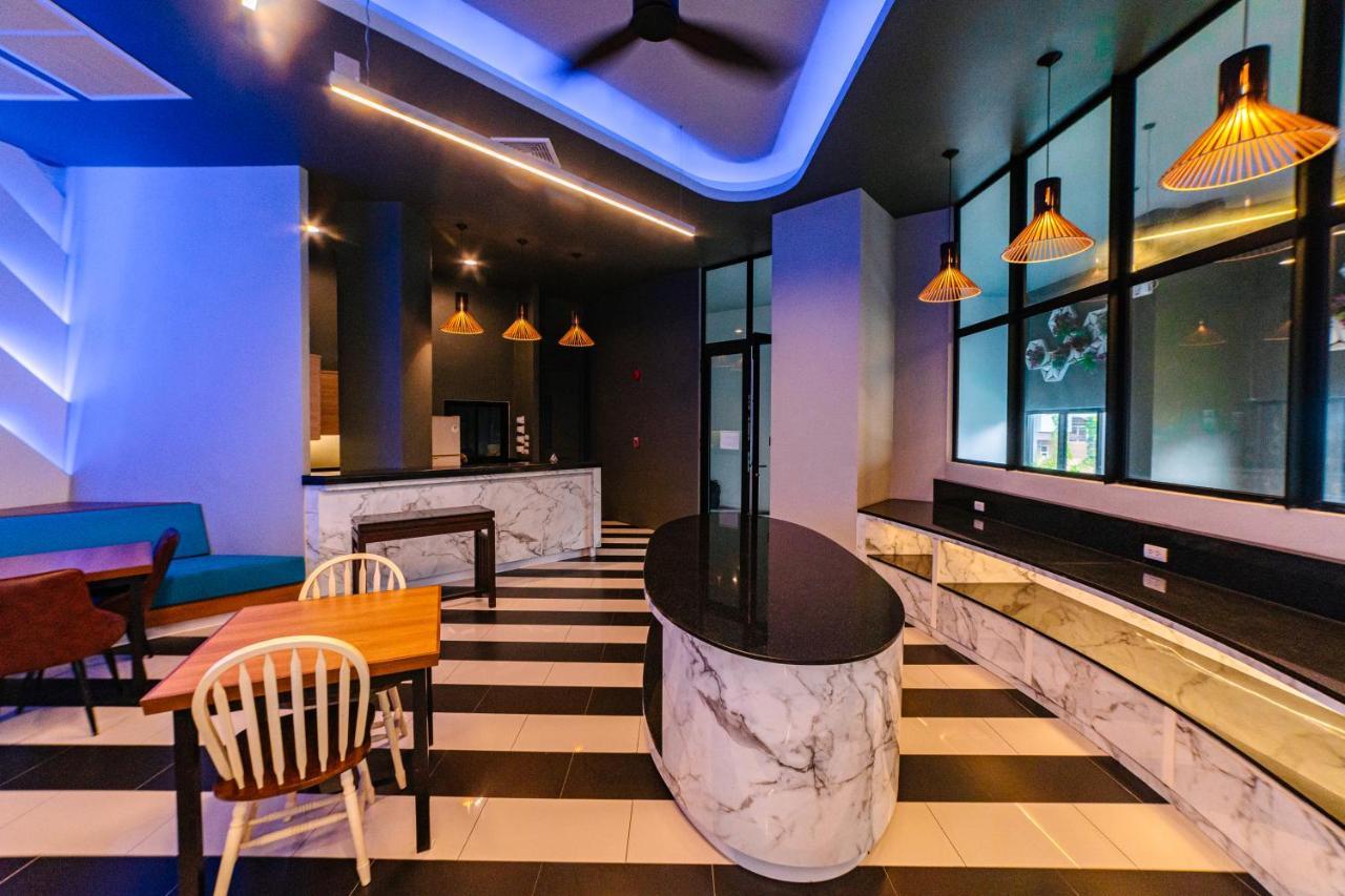 Oyo 241 莎迪德拉塔纳酒店 酒店